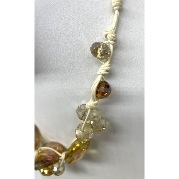 Yellow Crystal Beaded Necklace With Adjustable Chain Length And Knotted Ivory - Picture 3 of 6